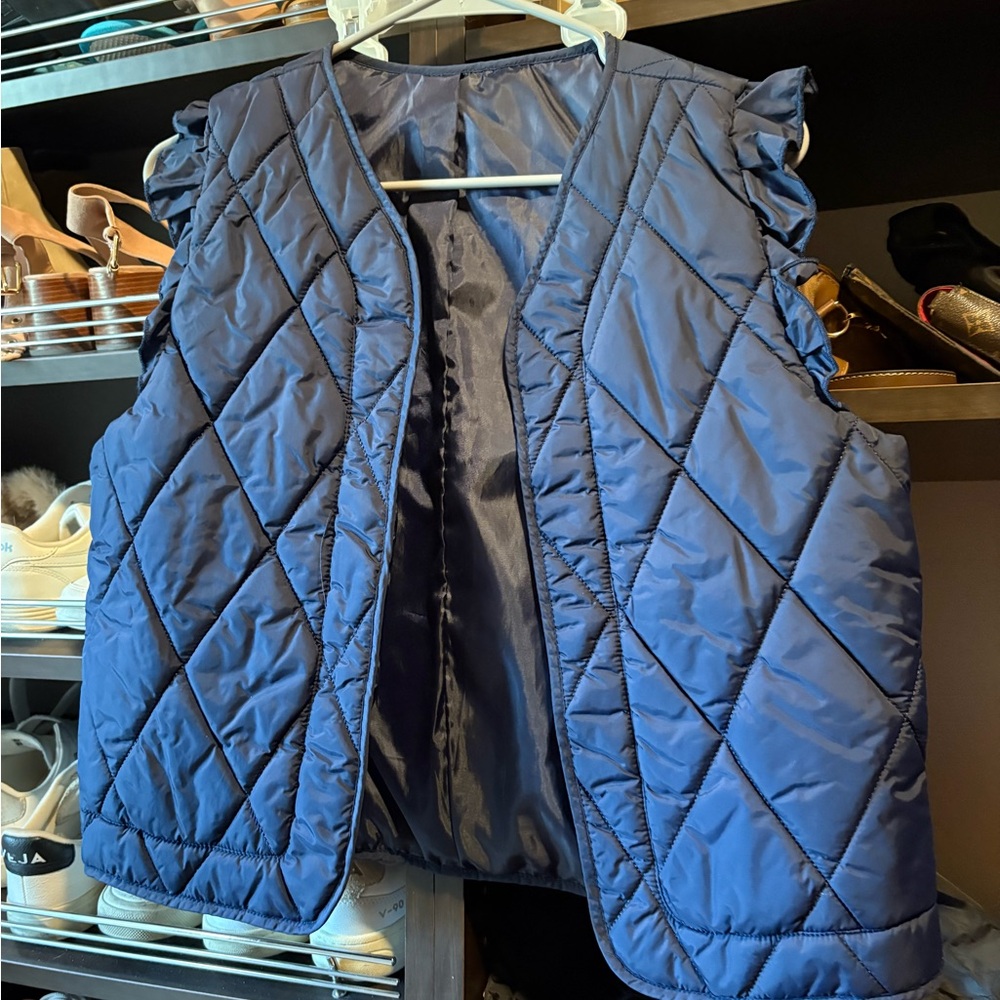 SHEIN Navy Quilted Vest